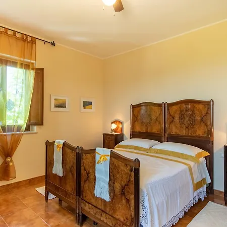 Landhuis Isola Dei Calanchi -